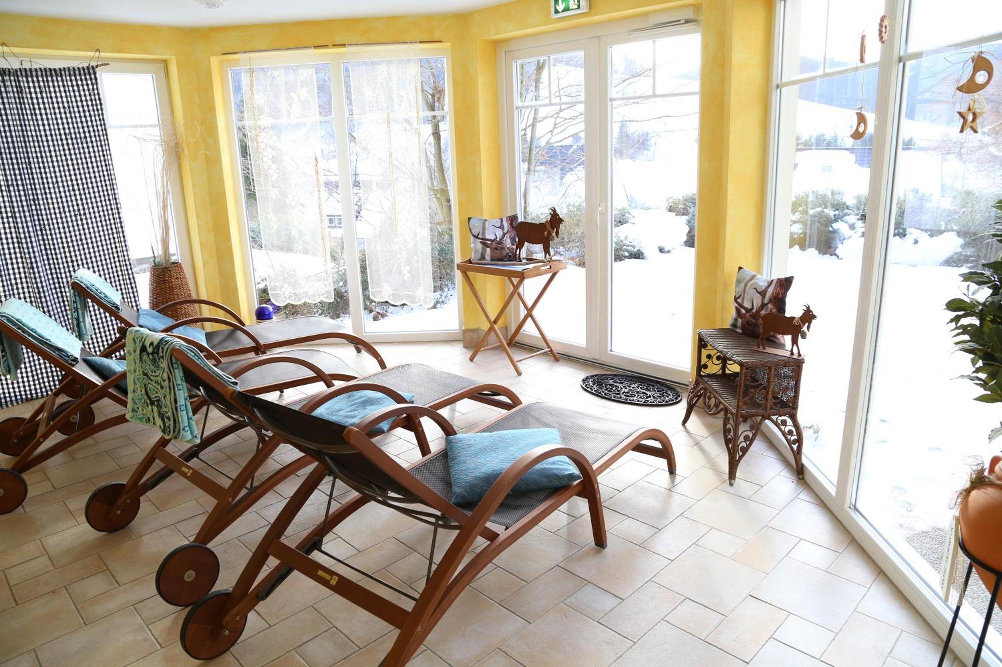 Goldener Hahn B&B Baiersbronn - Ferienwohnungen Mit Hotel Service Nahe Gartenschau Tal X Екстериор снимка